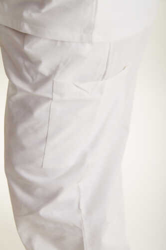 Bilde av hvitt arbeidstøy, buksedel